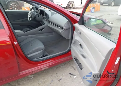 2023 Hyundai Elantra Sel z USA, uszkodzony, nr VIN KMHLM4AG1PU583682